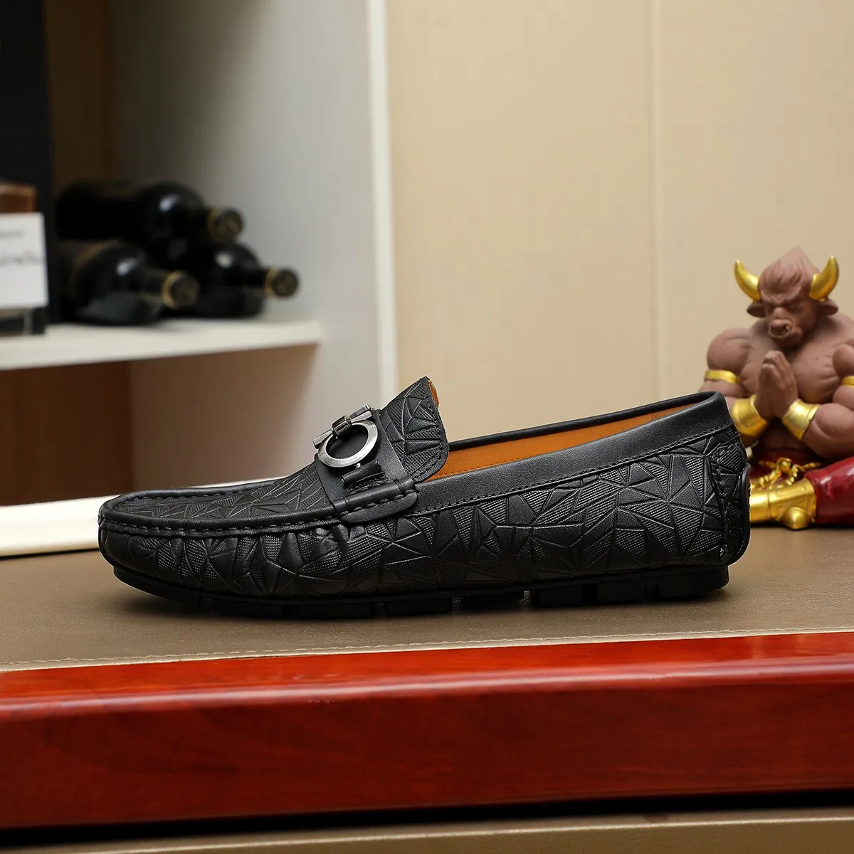Men's shoes 💰360 🕷🕷【Ferragamo】Ferragamo Popular fashionable casual slip-on shoes🇨🇳Official website counter 1:1 production, original mold opening💯Good quality visible, imported high-end first-layer calfskin, luxurious pigskin lining🌿Very clear texture, high-quality waterproof, non-slip and wear-resistant outsole🎋High quality and low price, truly handmade🍓Color, code number 38-45